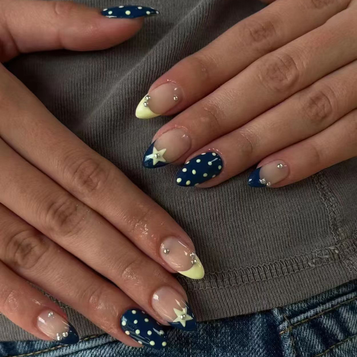 24Pcs Short Almond Full Cover  - đánh giá và giá Nail Art Full Design